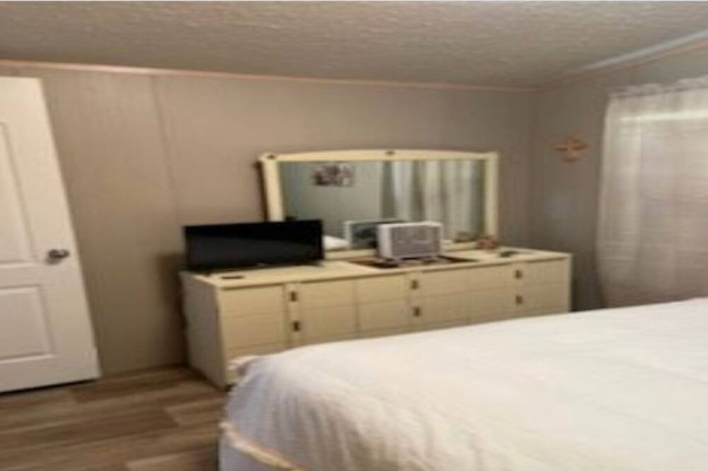 Photo of Bedroom in Henrietta