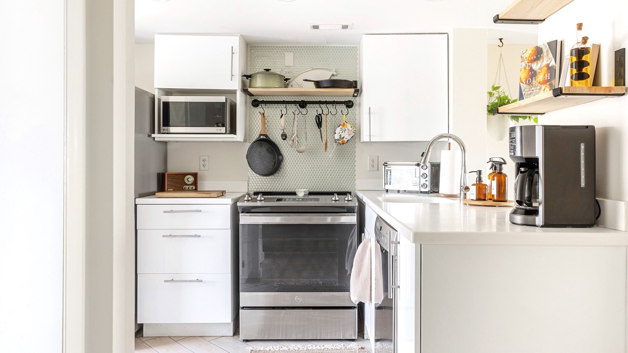 Photo of Kitchen in Oceanmarsh Subdivision