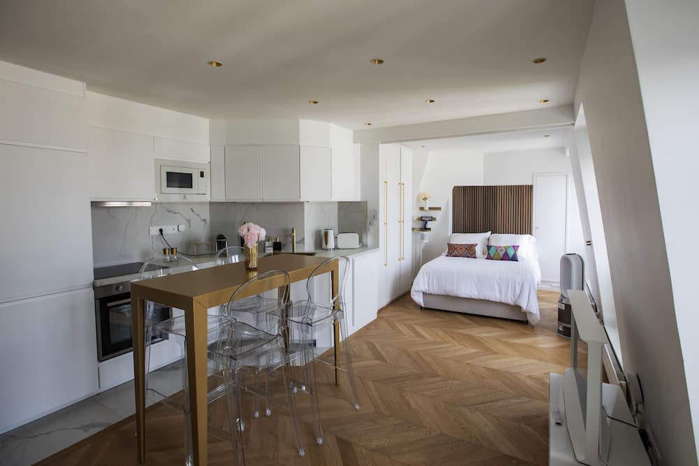 Photo of Bedroom in Quartier de la Plaine-de-Monceaux