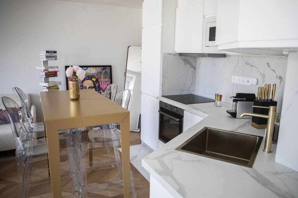 Photo of Kitchen in Quartier de la Plaine-de-Monceaux