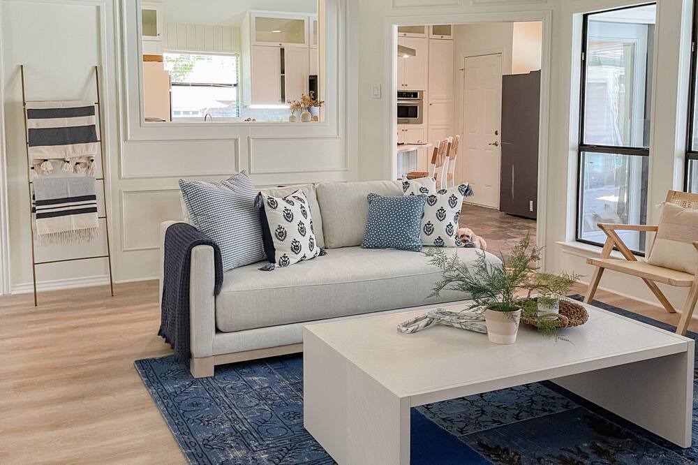 Photo of Livingroom in Grapevine