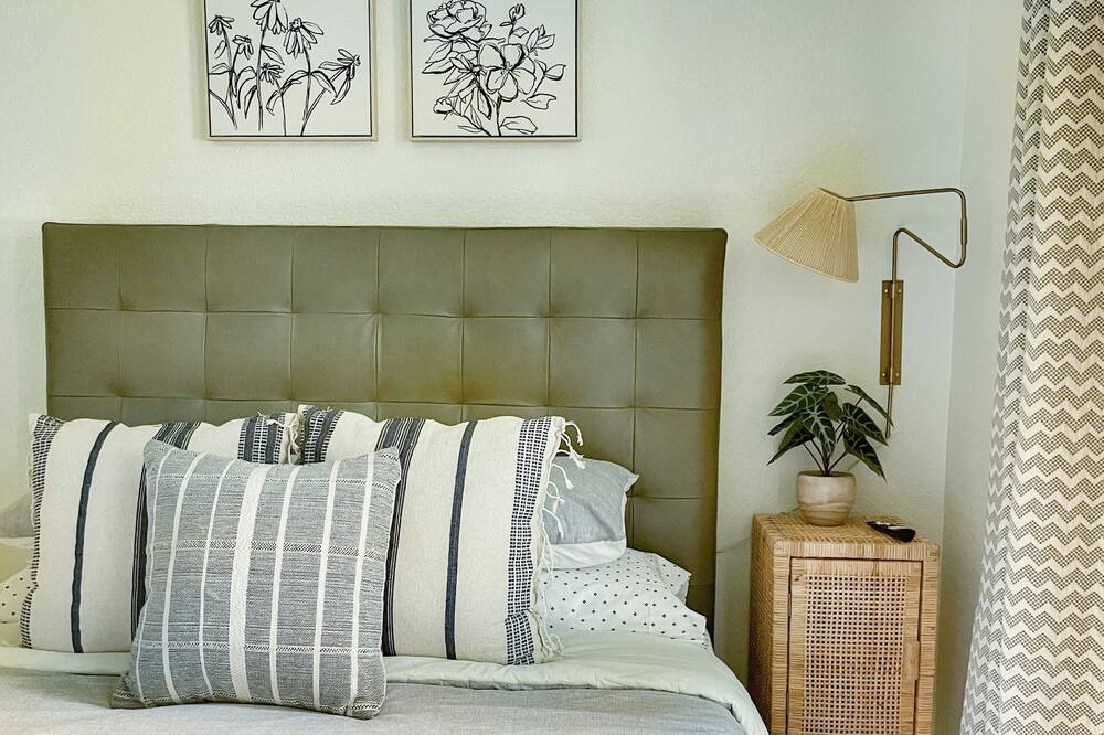 Photo of Bedroom in Grapevine