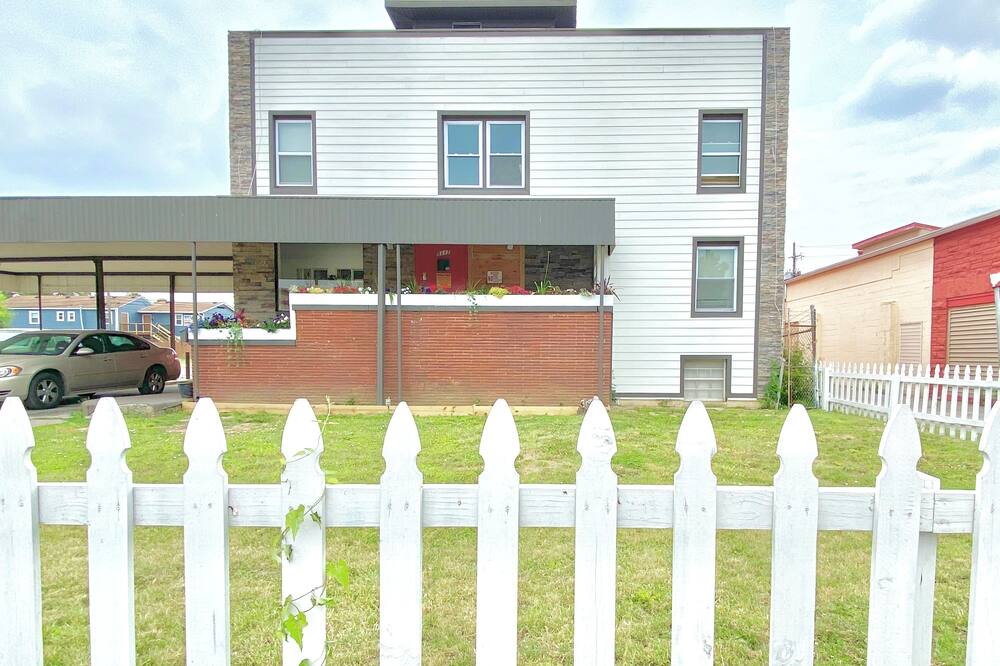 Photo of Outdoor in Lawrence