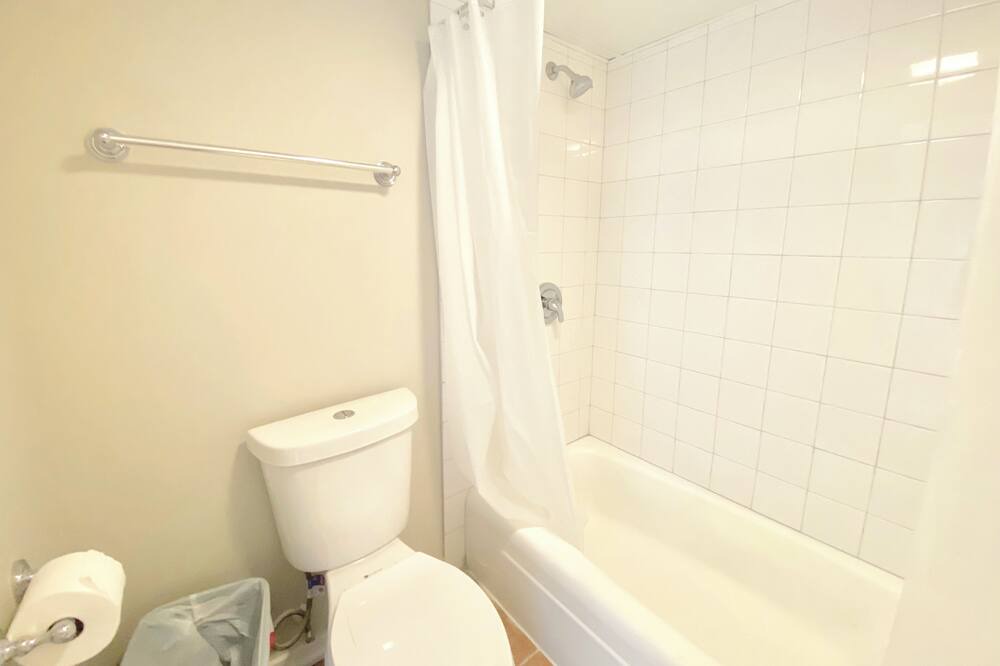 Photo of Bathroom in Lawrence