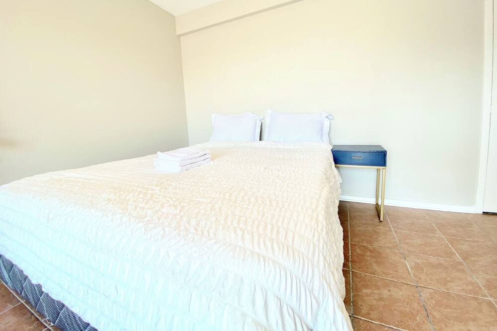 Photo of Bedroom in Lawrence