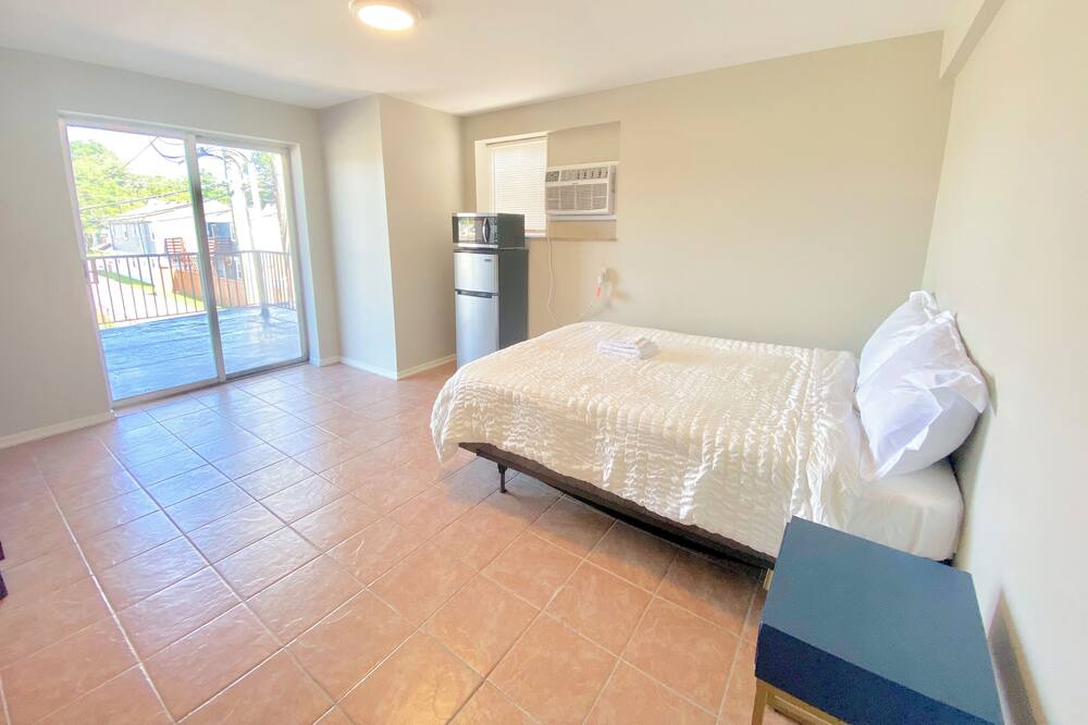 Photo of Bedroom in Lawrence