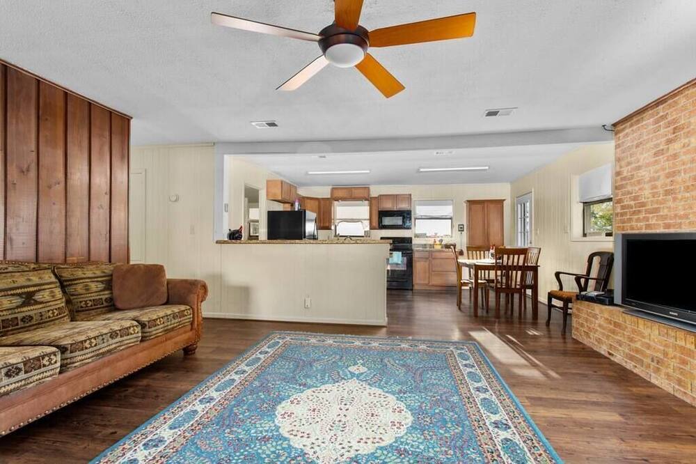 Photo of Bedroom in Lufkin