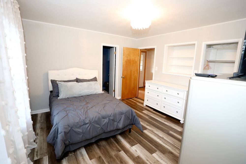 Photo of Bedroom in Golden