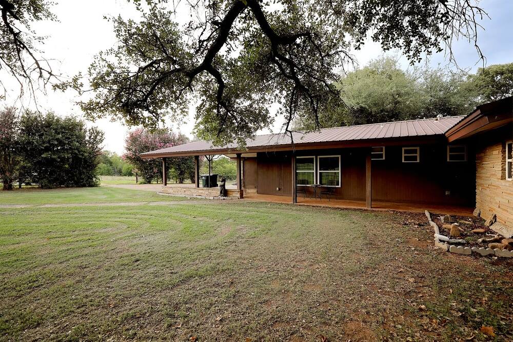 Photo of Outdoor in Golden