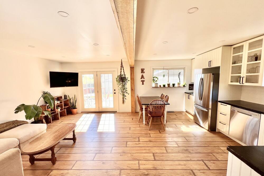 Photo of Livingroom in Sault Ste. Marie