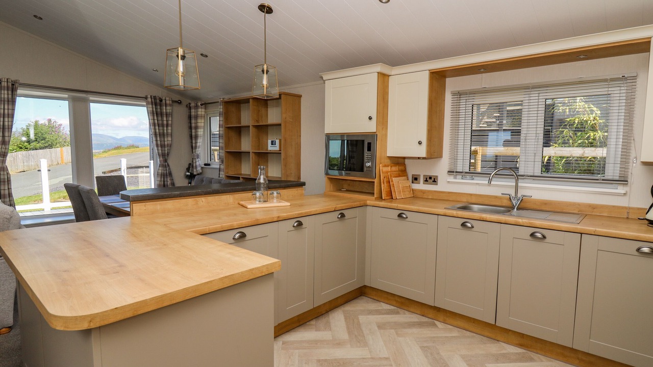 Photo of Others in Borth