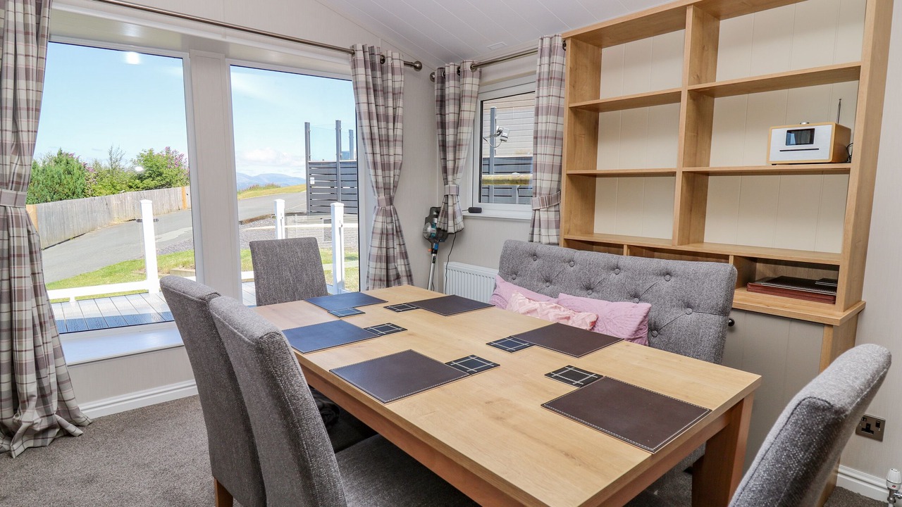 Photo of Others in Borth