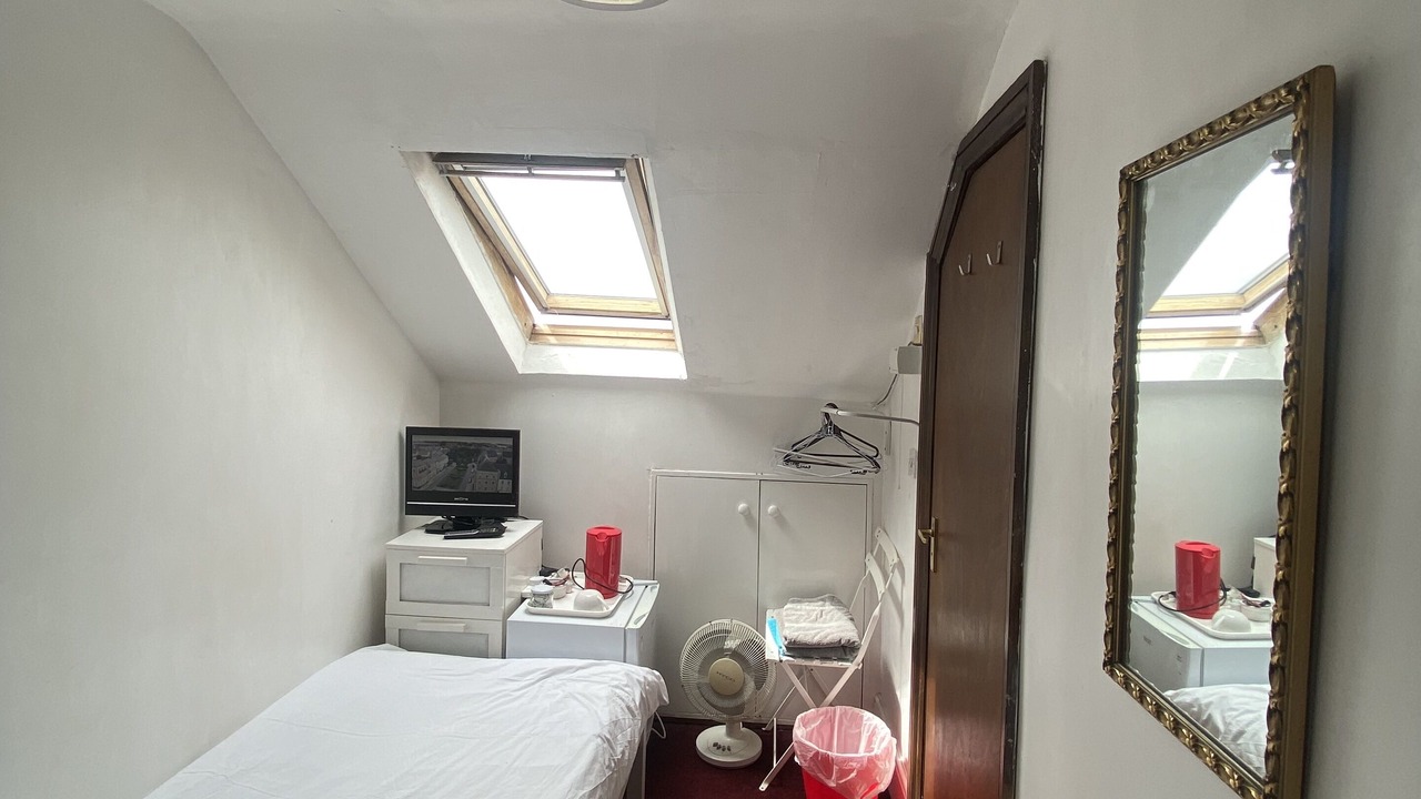 Photo of Bedroom in Ealing Common