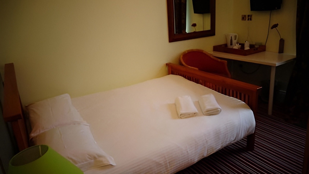 Photo of Bedroom in Ealing Common