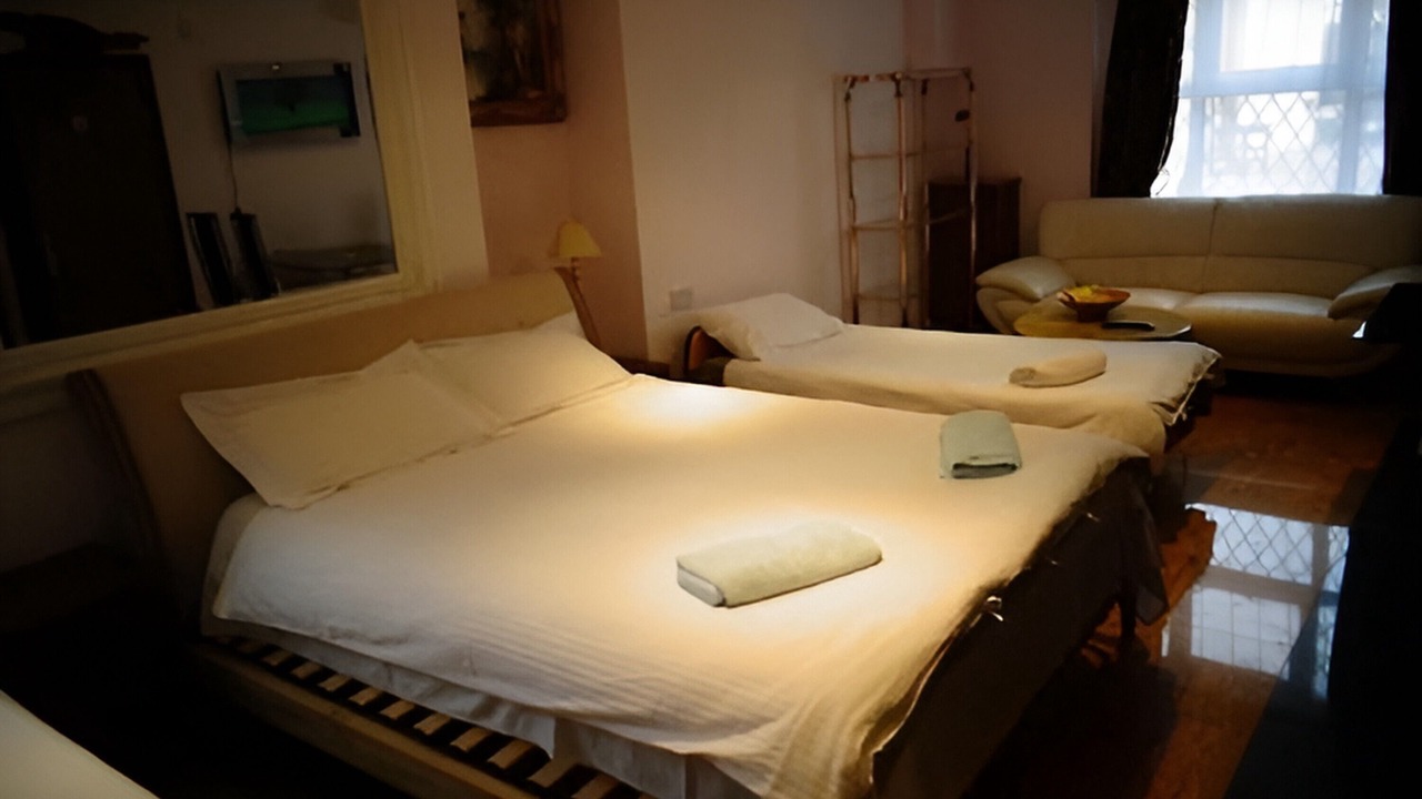 Photo of Bedroom in Ealing Common