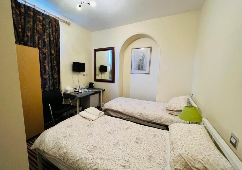 Photo of Bedroom in Ealing Common