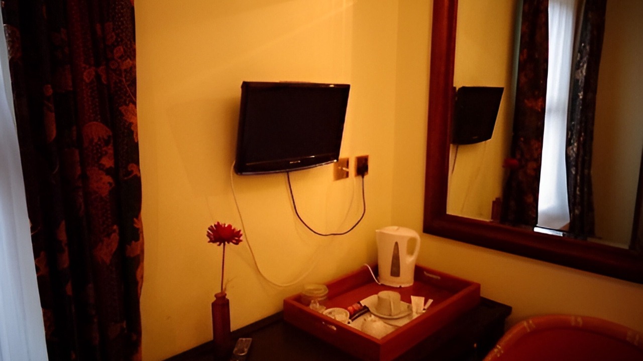 Photo of Bedroom in Ealing Common