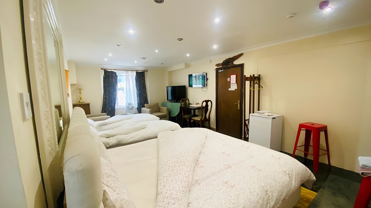 Photo of Bedroom in Ealing Common