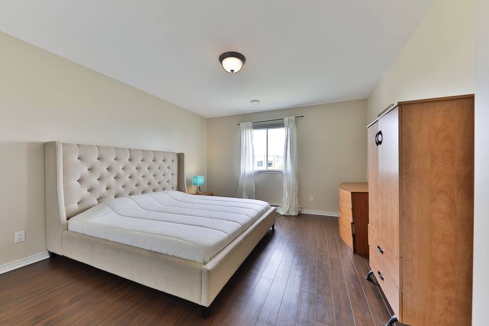 Photo of Bedroom in Brossard
