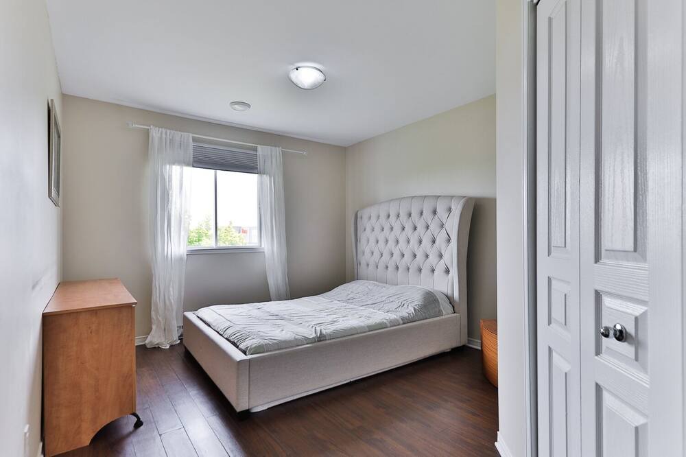 Photo of Bedroom in Brossard