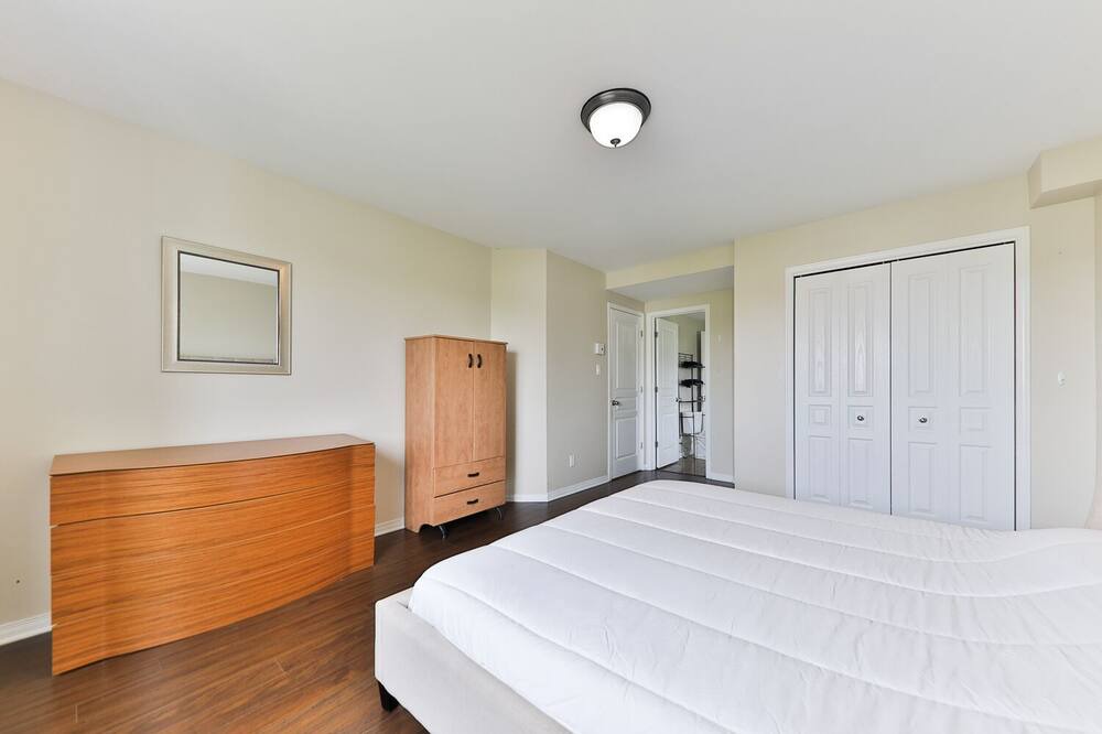 Photo of Bedroom in Brossard