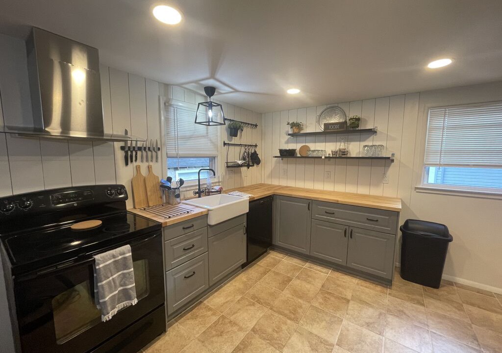 Photo of Kitchen in Warriors Mark