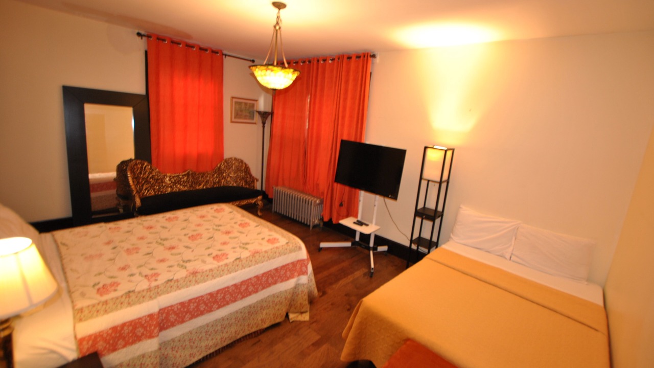 Photo of Others in Weequahic