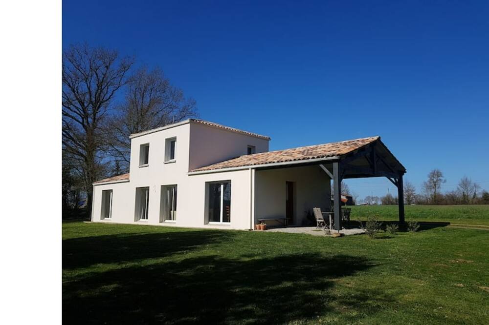 Photo of Outdoor in Belleville-sur-Vie