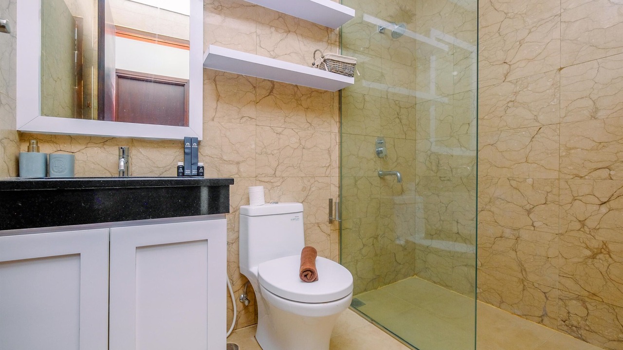 Photo of Bathroom in Pancoran