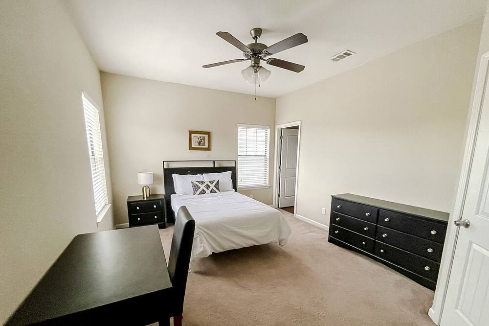 Photo of Bedroom in Stillwater