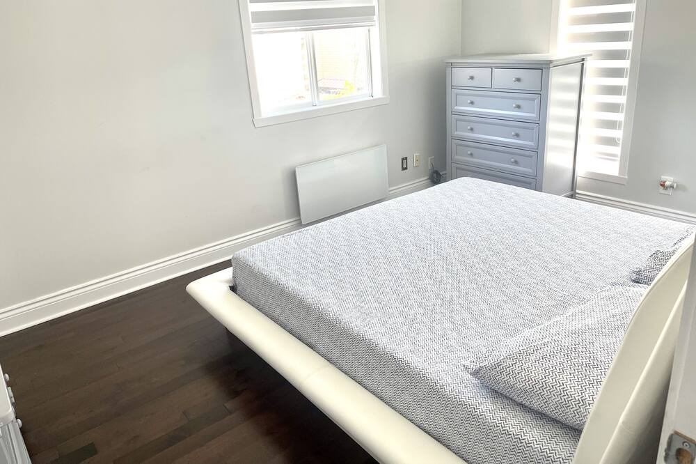 Photo of Bedroom in Fabreville
