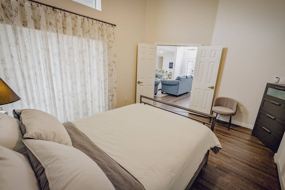 Photo of Bedroom in Placida