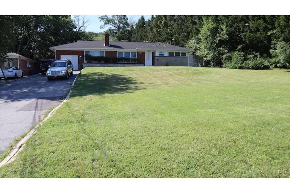 Photo of Outdoor in Hillandale