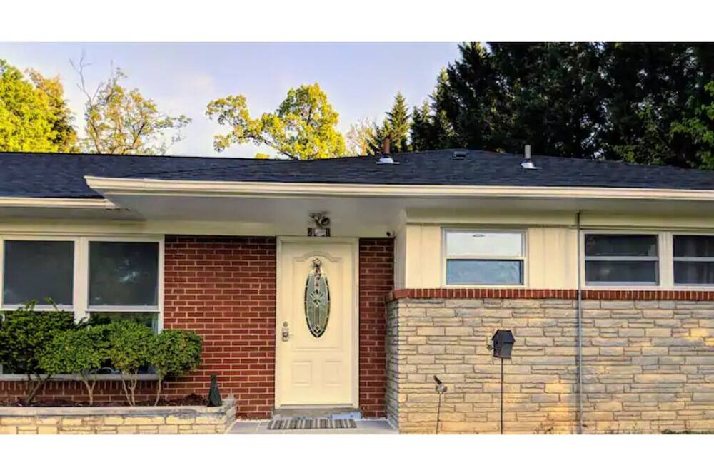 Photo of Outdoor in Hillandale