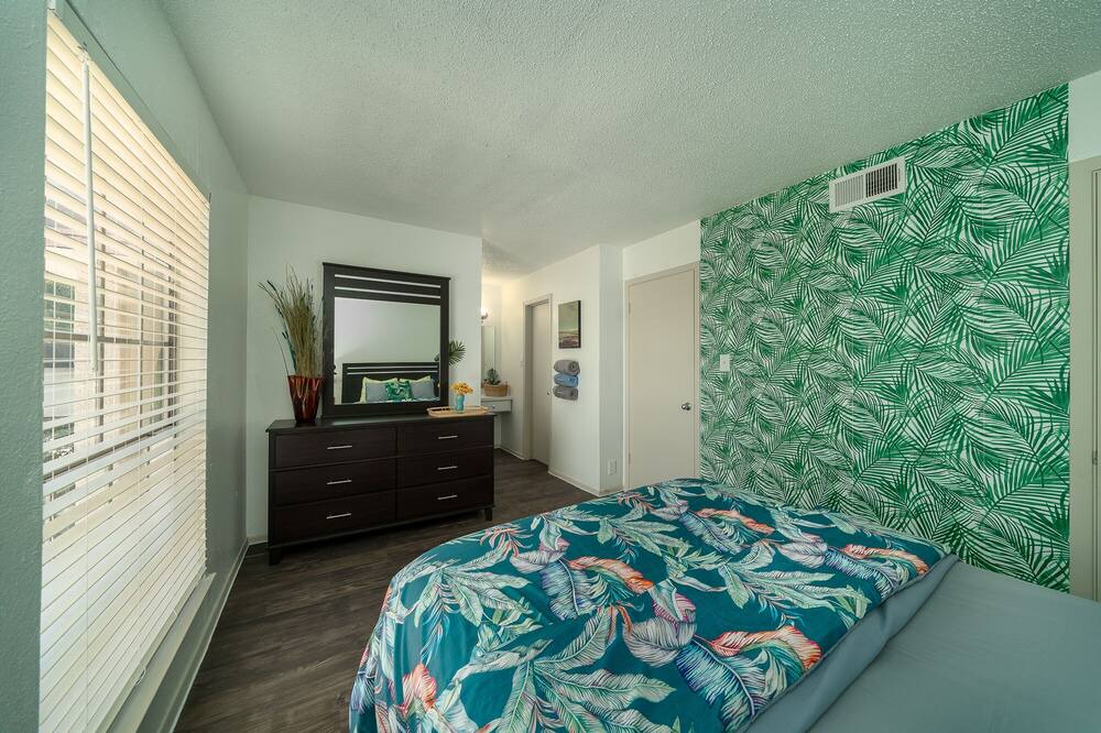 Photo of Bedroom in Hyde Park