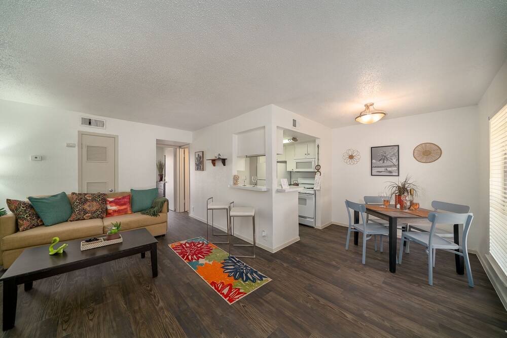Photo of Livingroom in Hyde Park