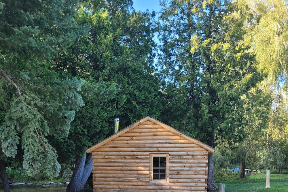 Photo of Buildings in Markdale
