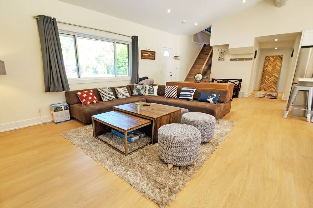 Photo of Livingroom in Virginia