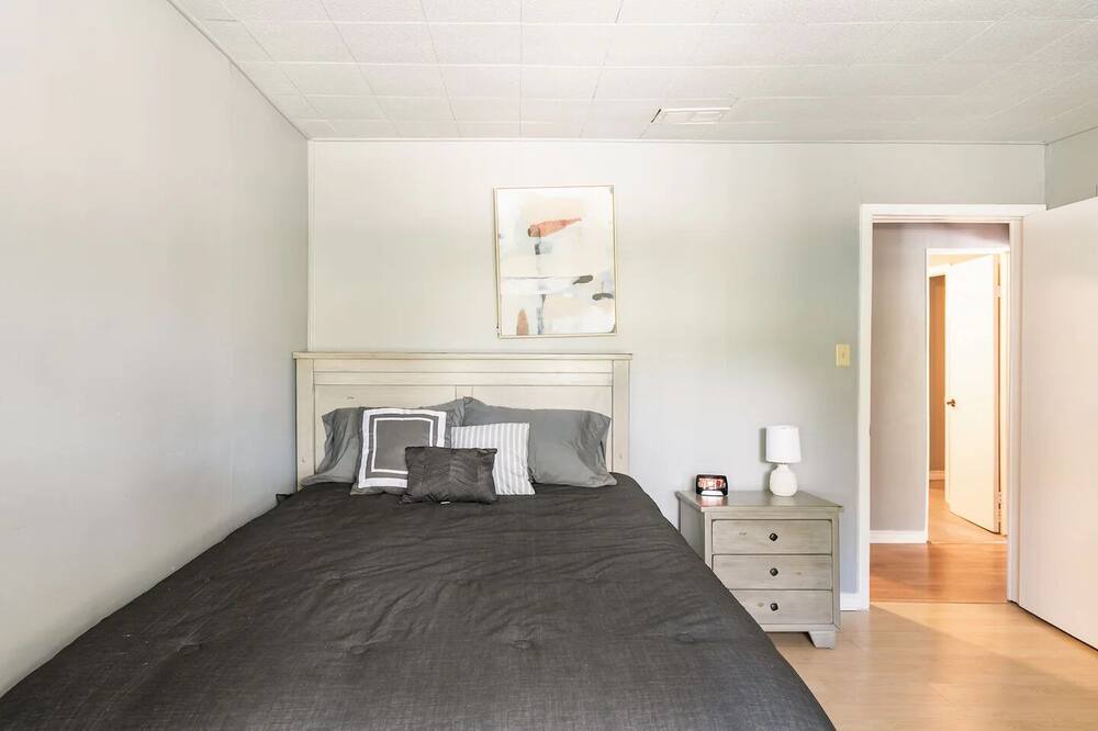 Photo of Bedroom in Gordonville