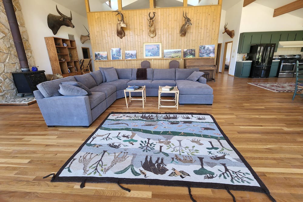 Photo of Livingroom in Paicines