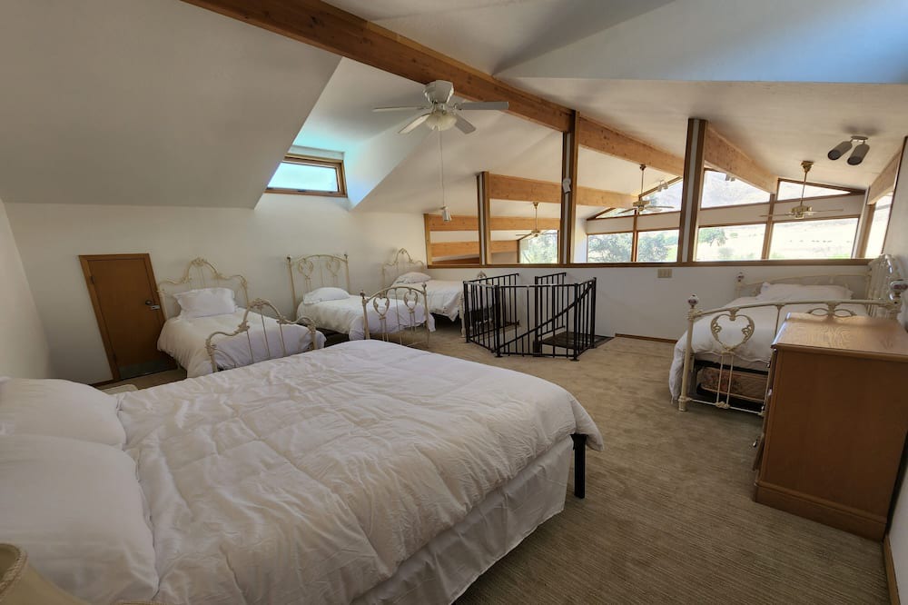 Photo of Bedroom in Paicines