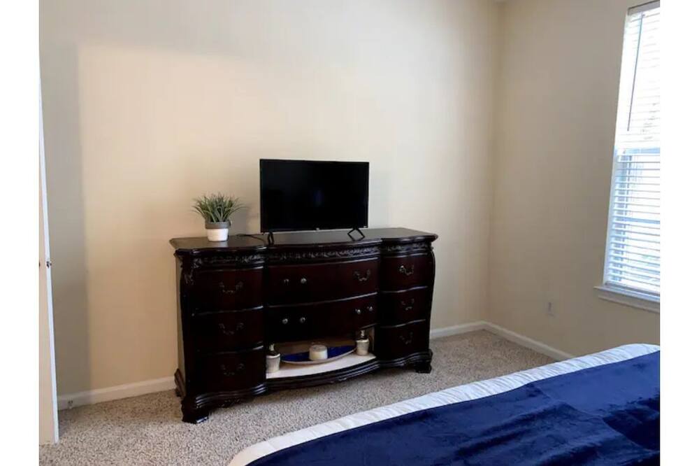 Photo of Bedroom in Westchase