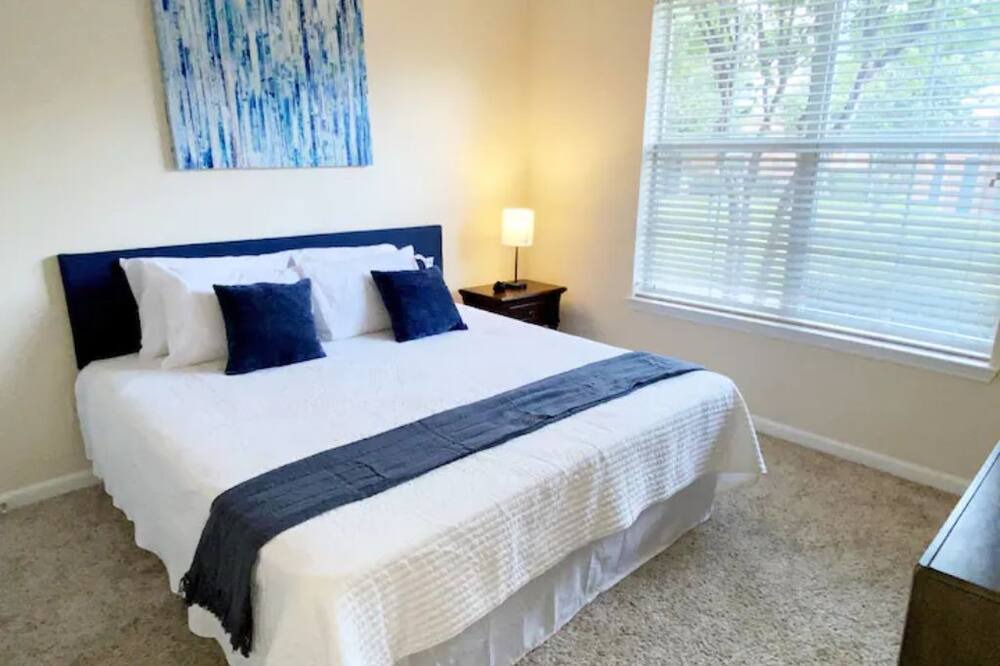 Photo of Bedroom in Westchase