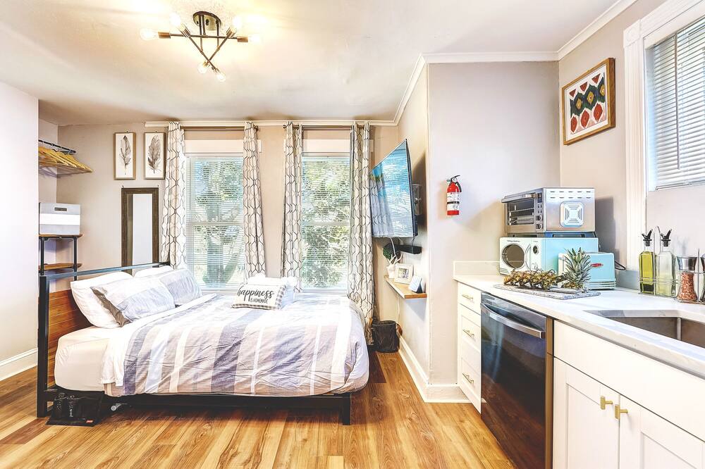 Photo of Bedroom in Woodbury