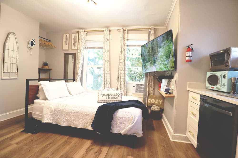 Photo of Bedroom in Woodbury