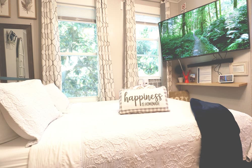 Photo of Bedroom in Woodbury