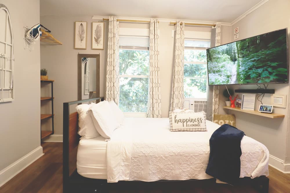 Photo of Bedroom in Woodbury