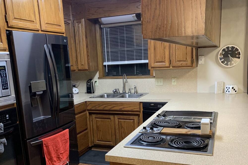 Photo of Kitchen in Pettit