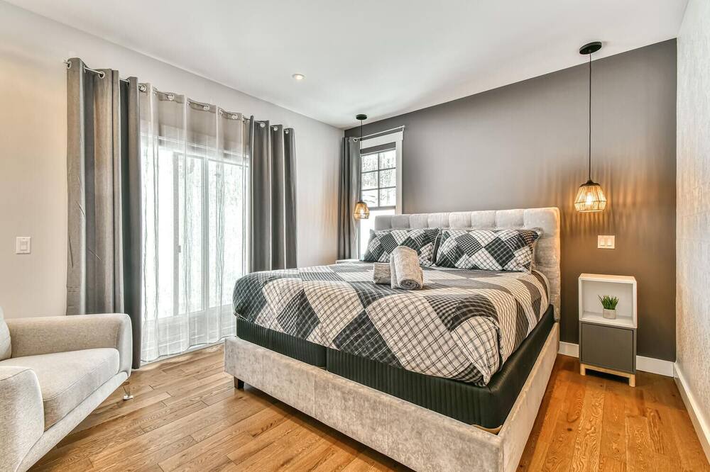 Photo of Bedroom in Saint-Faustin-Lac-Carre