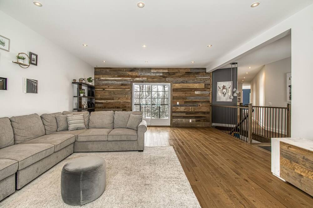 Photo of Livingroom in Saint-Faustin-Lac-Carre